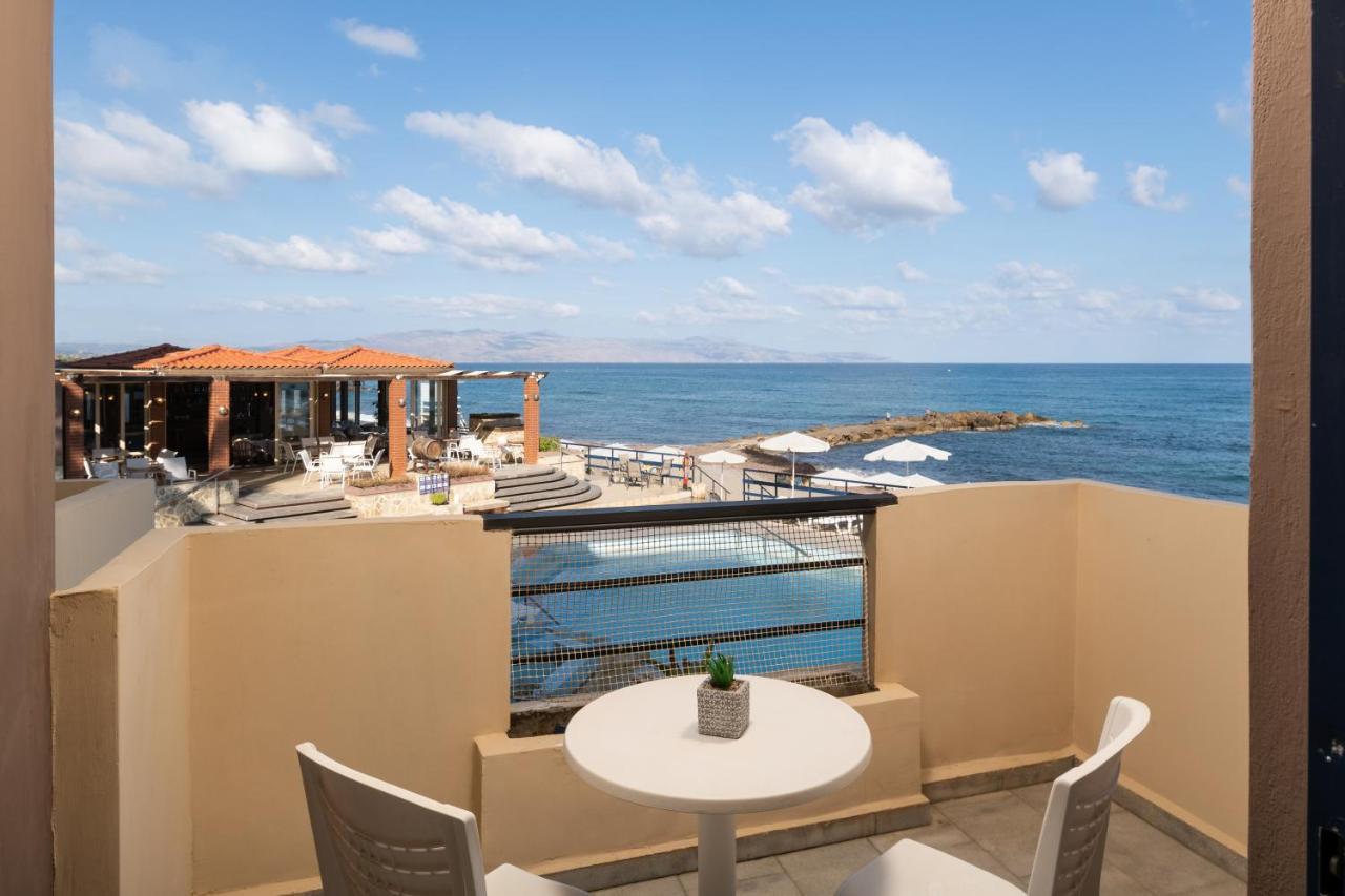 Hotel Haris On The Beach Agia Marina Exterior foto