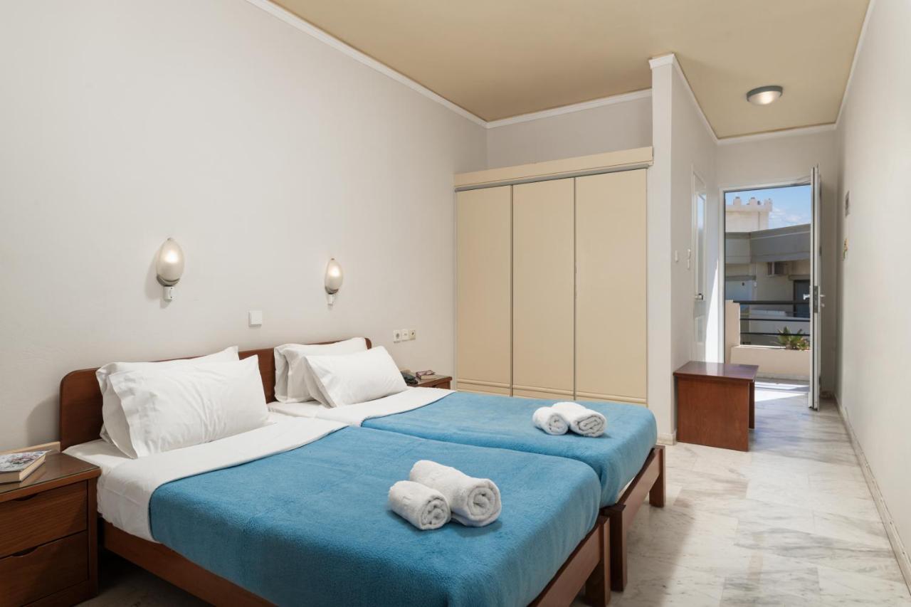 Hotel Haris On The Beach Agia Marina Exterior foto