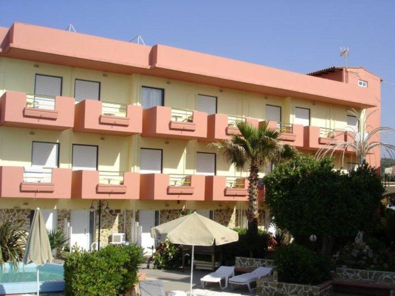 Hotel Haris On The Beach Agia Marina Exterior foto